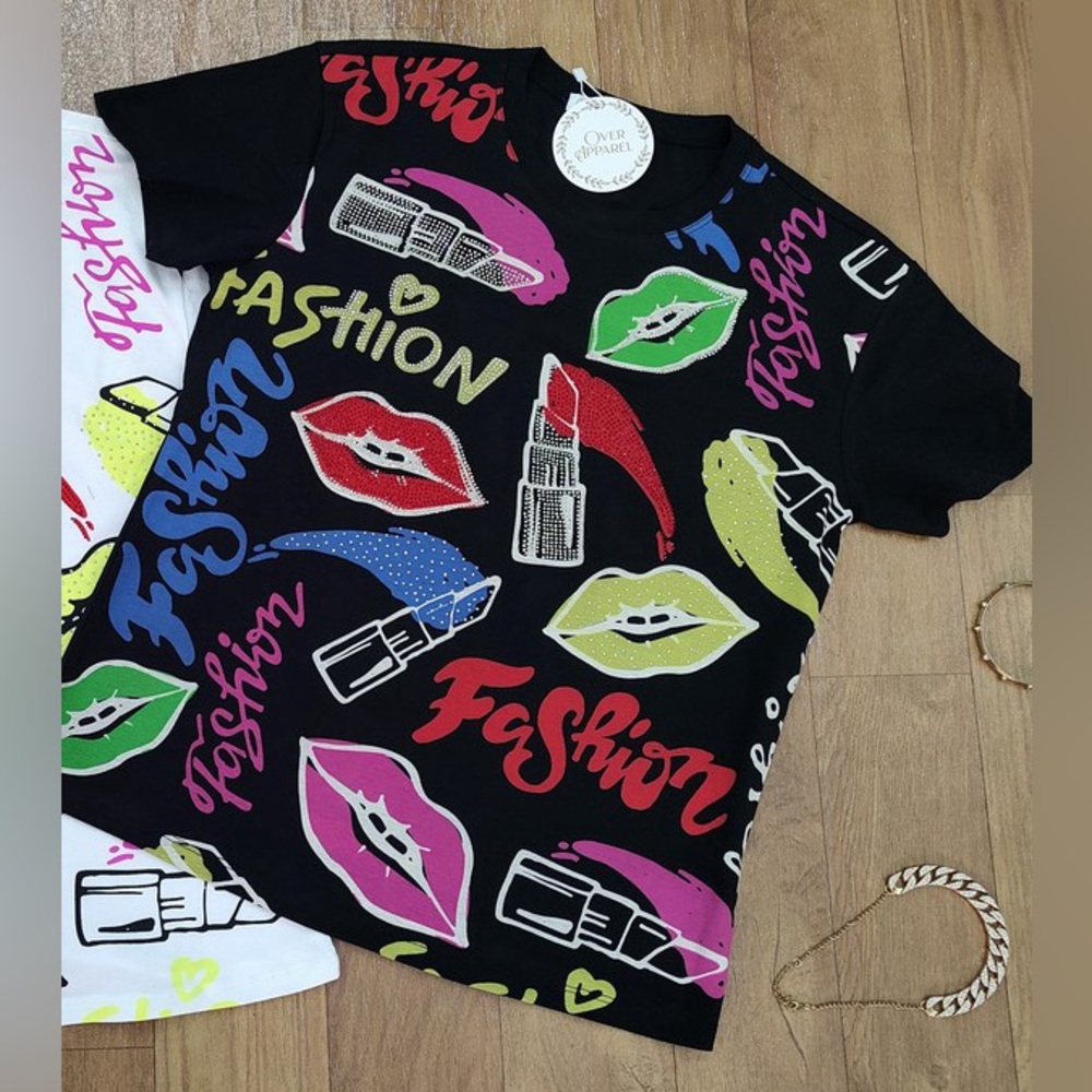 NWT Black Rhinestone Lipsticks Graphic Tee - Size L